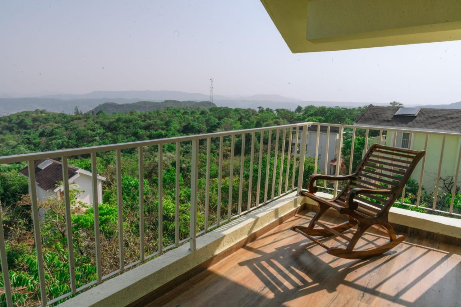 Eshi Resorts And Restaurant - Bhimashankars Jungle Luxury Resort Taleghar Exterior photo