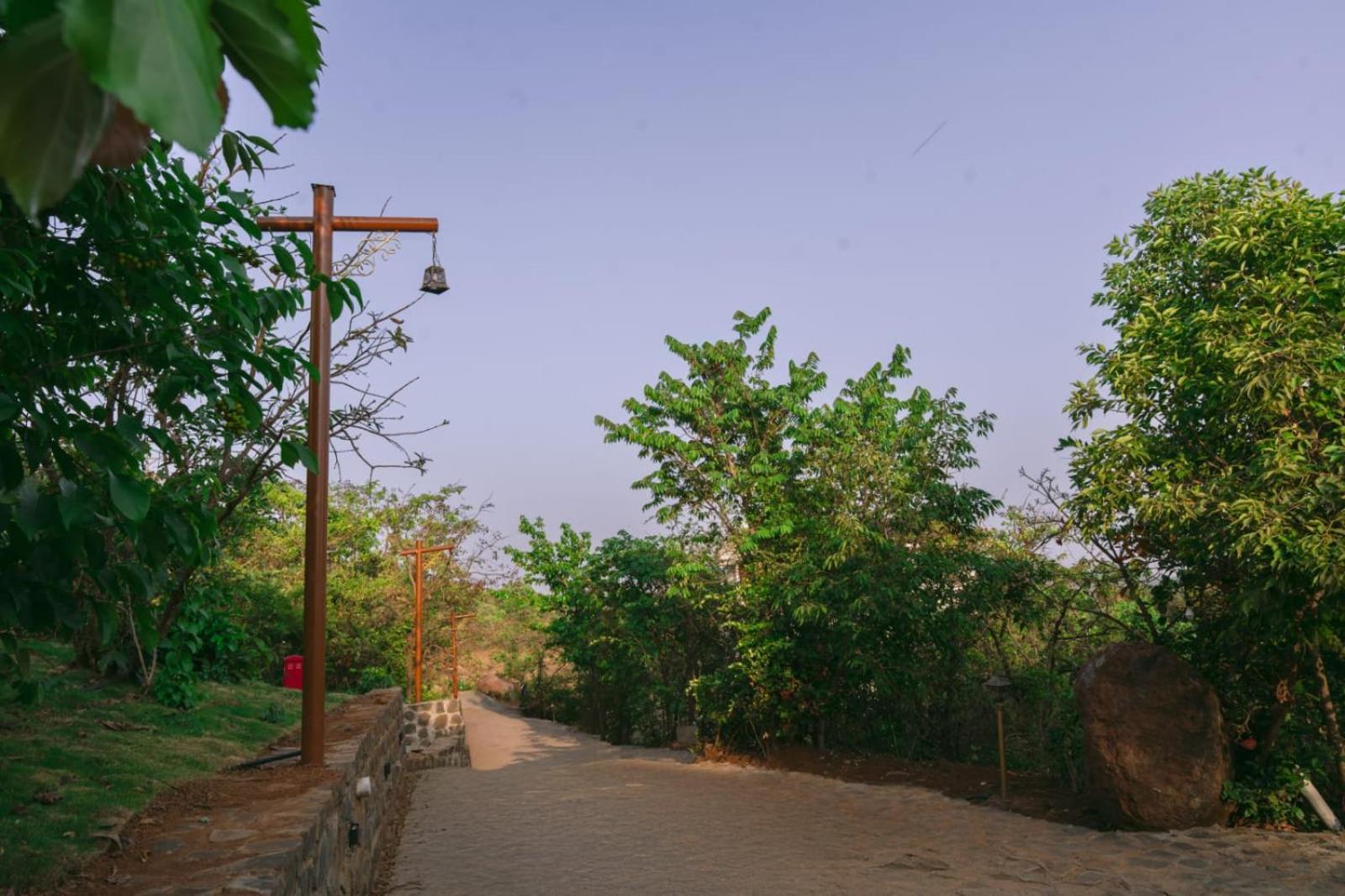 Eshi Resorts And Restaurant - Bhimashankars Jungle Luxury Resort Taleghar Exterior photo